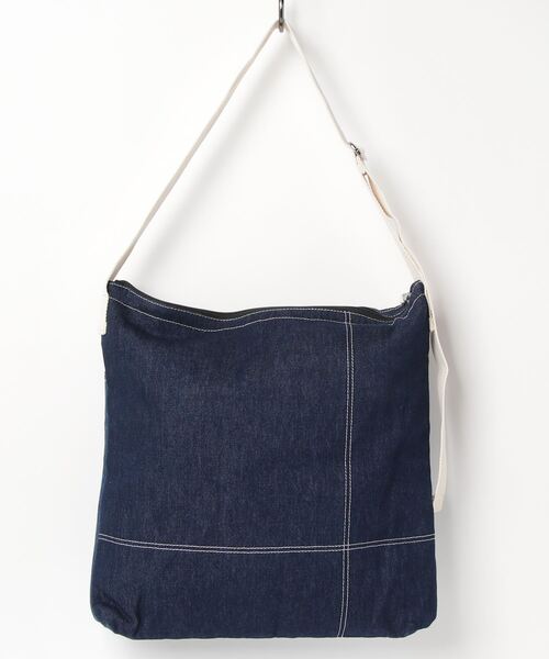 Levi's（リーバイス）の「LEVI’S(R) ACCESSORY PATCHWORK CARRY ALL（ショルダーバッグ・メンズ・ブルー・OS）」の2枚目の写真