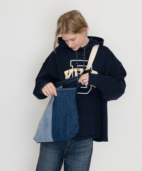 Levi's（リーバイス）の「LEVI’S(R) ACCESSORY PATCHWORK CARRY ALL（ショルダーバッグ・メンズ・ブルー・OS）」の8枚目の写真