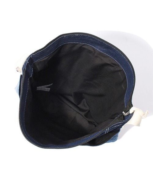 Levi's（リーバイス）の「LEVI’S(R) ACCESSORY PATCHWORK CARRY ALL（ショルダーバッグ・メンズ・ブルー・OS）」の14枚目の写真