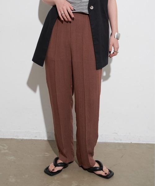 Aunt Marie's(アントマリーズ)の「リネンライクピンタックイージーパンツ(その他パンツ・レディース・ブラック/ブラウン/ピンク/ライム・FREE/S)」の10枚目の写真