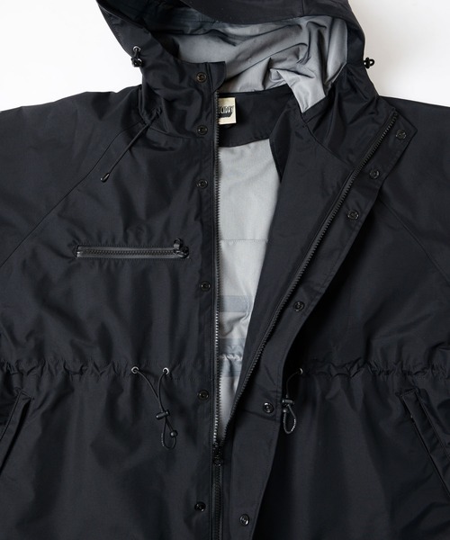 HOLIDAY（ホリデイ）の「WIND JACKET (WATER PROOF) ウィンドジャケット (ウォータープルーフ)（ナイロンジャケット・レディース・ブラック/ベージュ・ONE SIZE）」の13枚目の写真