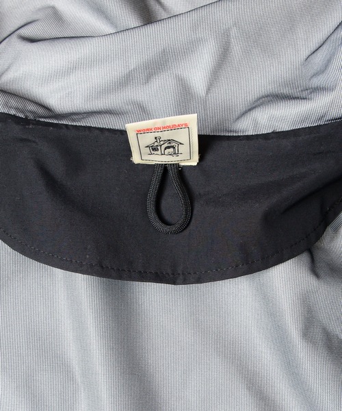HOLIDAY（ホリデイ）の「WIND JACKET (WATER PROOF) ウィンドジャケット (ウォータープルーフ)（ナイロンジャケット・レディース・ブラック/ベージュ・ONE SIZE）」の3枚目の写真