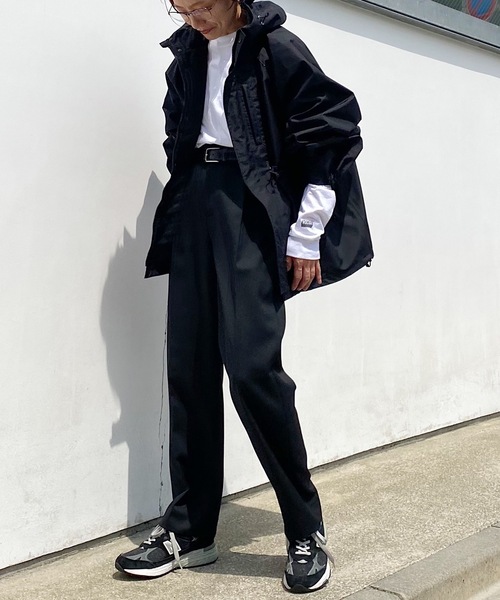 HOLIDAY（ホリデイ）の「WIND JACKET (WATER PROOF) ウィンドジャケット (ウォータープルーフ)（ナイロンジャケット・レディース・ブラック/ベージュ・ONE SIZE）」の8枚目の写真