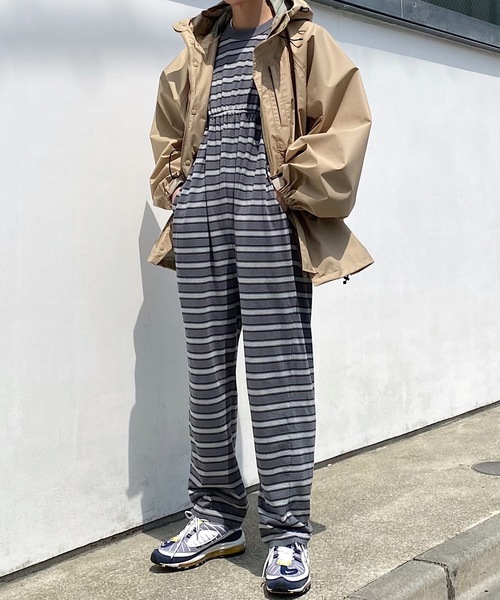 HOLIDAY（ホリデイ）の「WIND JACKET (WATER PROOF) ウィンドジャケット (ウォータープルーフ)（ナイロンジャケット・レディース・ブラック/ベージュ・ONE SIZE）」の16枚目の写真