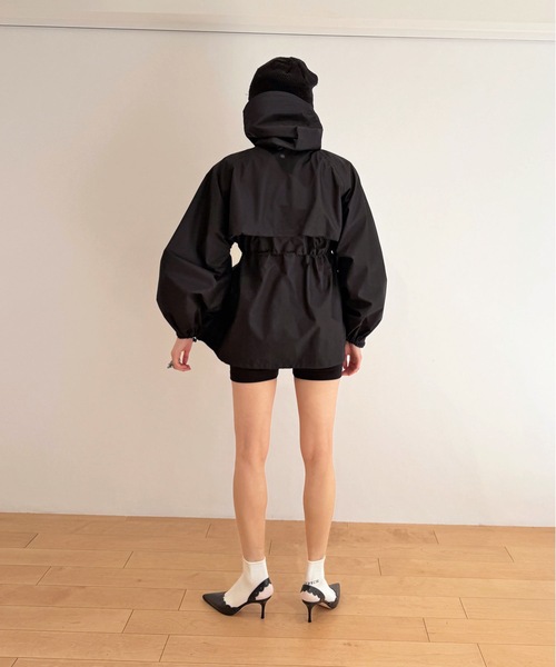 HOLIDAY(ホリデイ)の「WIND JACKET (WATER PROOF) ウィンドジャケット (ウォータープルーフ)(ナイロンジャケット・レディース・ブラック/ベージュ・ONE SIZE)」の20枚目の写真