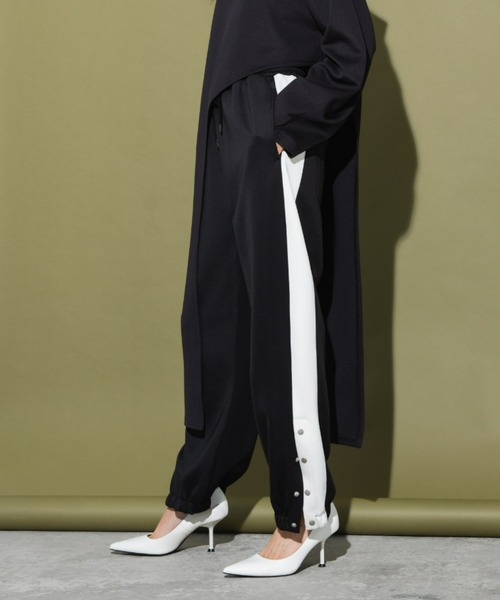 AIC.(エーアイシー)の「【再入荷】サイドライントラックパンツ(その他パンツ・レディース・ブラック/カーキ・FREE)」の4枚目の写真