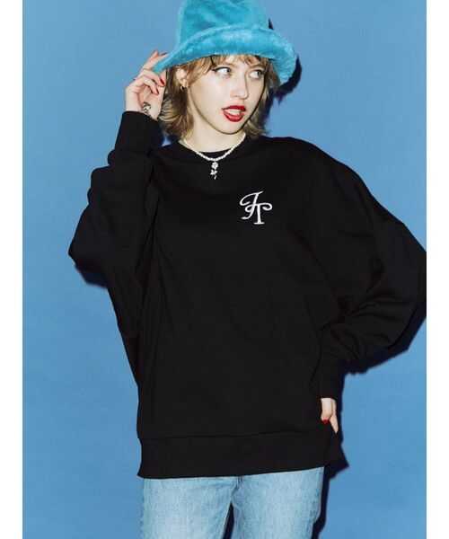 jouetie（ジュエティ）の「フラワーロゴルーズプルオーバー（スウェット・レディース・ブラック/グレー/ブルー・MEDIUM）」の5枚目の写真