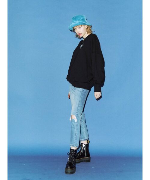 jouetie（ジュエティ）の「フラワーロゴルーズプルオーバー（スウェット・レディース・ブラック/グレー/ブルー・MEDIUM）」の11枚目の写真