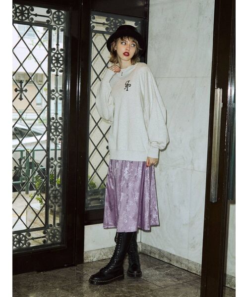 jouetie（ジュエティ）の「フラワーロゴルーズプルオーバー（スウェット・レディース・ブラック/グレー/ブルー・MEDIUM）」の19枚目の写真