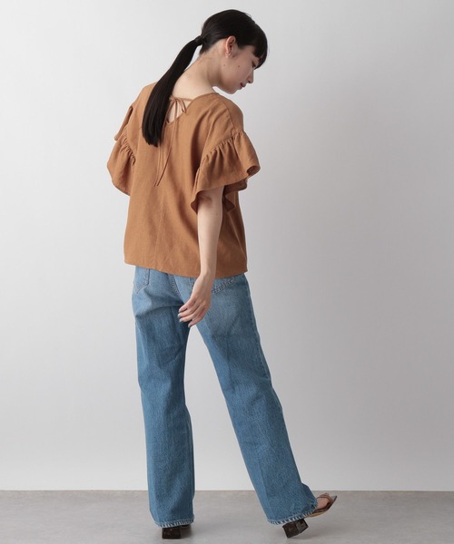 LOWRYS FARM（ローリーズファーム）の「アサレーヨンラッフルブラウス　344679（シャツ/ブラウス・レディース・ブラック/ブラウン/アイボリー/ボルドー・FREE）」の9枚目の写真