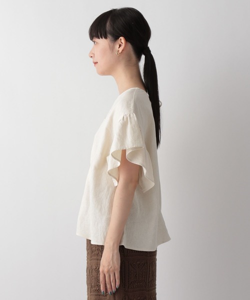 LOWRYS FARM（ローリーズファーム）の「アサレーヨンラッフルブラウス　344679（シャツ/ブラウス・レディース・ブラック/ブラウン/アイボリー/ボルドー・FREE）」の6枚目の写真