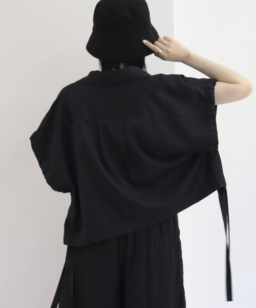 fredy repit（フレディレピ）の「レイヤードシャツベスト（ベスト・レディース・ブラック/チャコールグレー・38）」の7枚目の写真