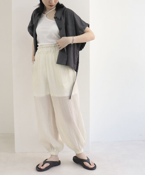 fredy repit（フレディレピ）の「レイヤードシャツベスト（ベスト・レディース・ブラック/チャコールグレー・38）」の10枚目の写真