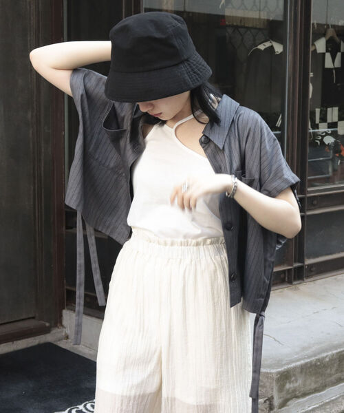 fredy repit（フレディレピ）の「レイヤードシャツベスト（ベスト・レディース・ブラック/チャコールグレー・38）」の17枚目の写真