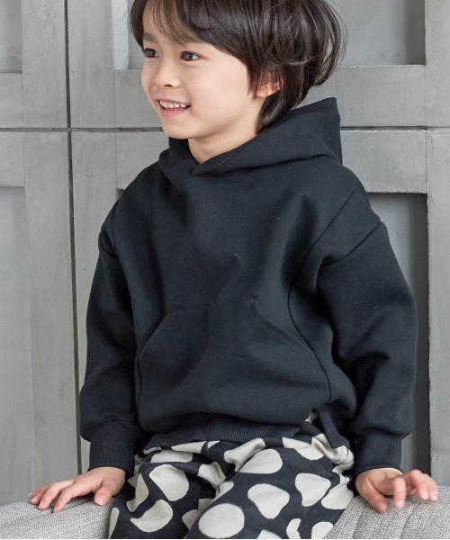 MAKE YOUR DAY(メイクユアデイ)の「ドロップショルダーポンチフーディ■80~140cm(スウェット・キッズ・ベージュ/カーキ/ブラック・140/130/80/120/110/100/90)」の4枚目の写真
