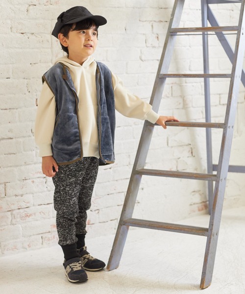 MAKE YOUR DAY(メイクユアデイ)の「ドロップショルダーポンチフーディ■80~140cm(スウェット・キッズ・ベージュ/カーキ/ブラック・140/130/80/120/110/100/90)」の12枚目の写真