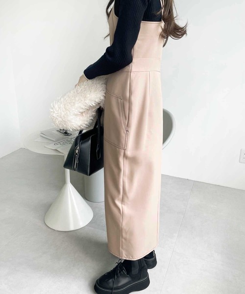 GeeRA(ジーラ)の「配色ステッチキャミワンピース(ワンピース・レディース・ブラック/ベージュ・MEDIUM/SMALL)」の17枚目の写真