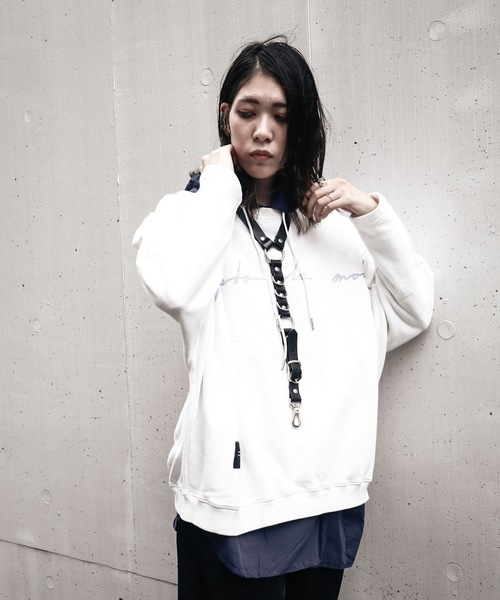 AFYF（エーエフワイエフ）の「SHARE ROOMS DORMAN SWEAT MAISON/シェアルーム ドルマン オーバーサイズ スウェット トレーナー（スウェット・レディース・オフホワイト/モカ/ブルー系その他/キナリ・FREE）」の10枚目の写真