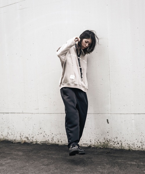 AFYF（エーエフワイエフ）の「SHARE ROOMS DORMAN SWEAT MAISON/シェアルーム ドルマン オーバーサイズ スウェット トレーナー（スウェット・レディース・オフホワイト/モカ/ブルー系その他/キナリ・FREE）」の19枚目の写真