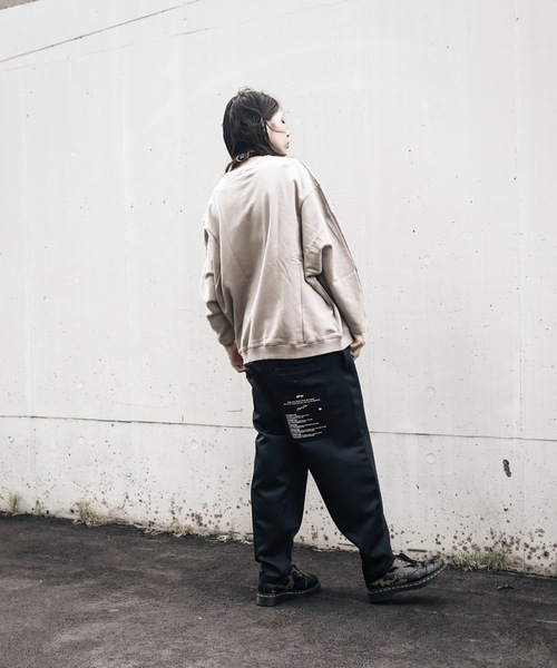 AFYF（エーエフワイエフ）の「SHARE ROOMS DORMAN SWEAT MAISON/シェアルーム ドルマン オーバーサイズ スウェット トレーナー（スウェット・レディース・オフホワイト/モカ/ブルー系その他/キナリ・FREE）」の21枚目の写真