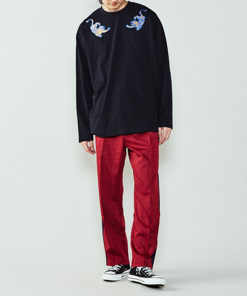CONVERSE TOKYO(コンバーストウキョウ)の「虎刺繍ロンTEE(Tシャツ/カットソー・メンズ・ホワイト/ブラック・FREE)」の3枚目の写真
