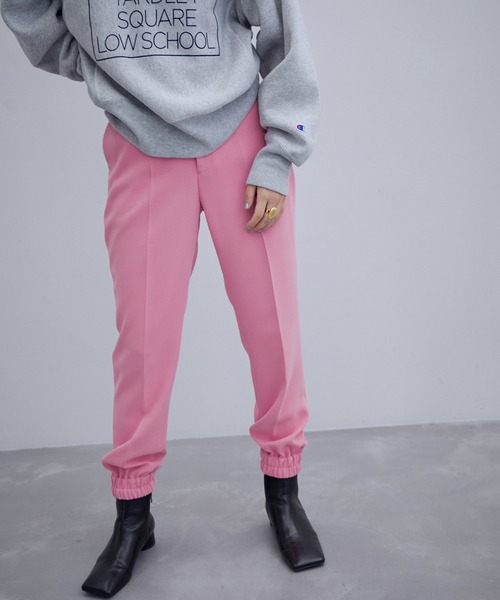ADAM ET ROPE'（アダムエロペ）の「スリムジョガーパンツ（その他パンツ・レディース・ブラック/ピンク/クリーム・38/36）」の3枚目の写真