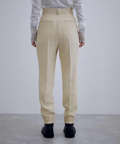 ADAM ET ROPE'（アダムエロペ）の「スリムジョガーパンツ（その他パンツ・レディース・ブラック/ピンク/クリーム・38/36）」の9枚目の写真