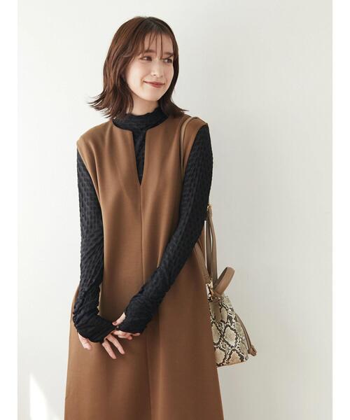 Green　Parks（グリーンパークス）の「キーネックダンボールワンピース（ワンピース・レディース・キャメル/ブラック/ブルー・FREE）」の8枚目の写真