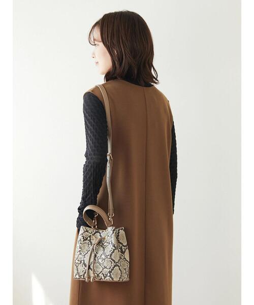 Green　Parks（グリーンパークス）の「キーネックダンボールワンピース（ワンピース・レディース・キャメル/ブラック/ブルー・FREE）」の11枚目の写真