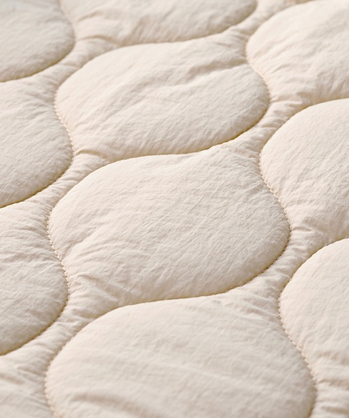 GeeRA（ジーラ）の「ラウンドヘムキルティングコート（ミリタリージャケット・レディース・ブラック/カーキ/アイボリー・MEDIUM/LARGE）」の21枚目の写真