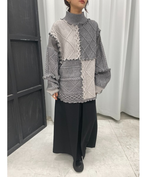 BLACK BY MOUSSY（ブラックバイマウジー）の「mellow knit tops（メロウニットトップス）（ニット/セーター・レディース・ホワイト/グレー・FREE）」の9枚目の写真