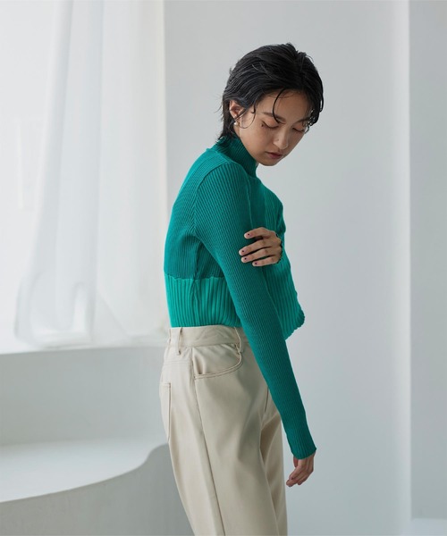 miette（ミエット）の「カーブラインバイカラーリブニット（ニット/セーター・レディース・ブラック/グリーン/ネイビー/ブラウン・FREE）」の16枚目の写真