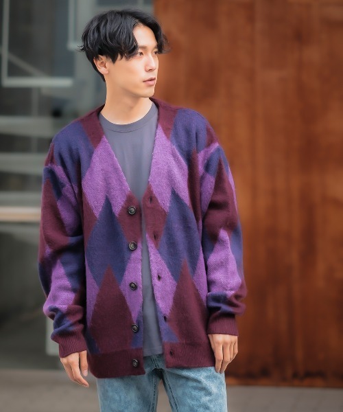 improves（インプローブス）の「【improves】アーガイルライク 幾何学模様 モヘアタッチ カーディガン（カーディガン/ボレロ・メンズ・グレイッシュブルー/パープル/イエロー・LARGE/MEDIUM）」の9枚目の写真