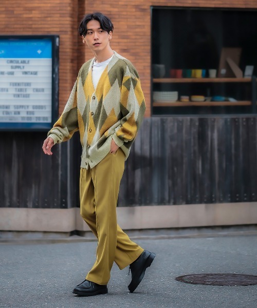 improves（インプローブス）の「【improves】アーガイルライク 幾何学模様 モヘアタッチ カーディガン（カーディガン/ボレロ・メンズ・グレイッシュブルー/パープル/イエロー・LARGE/MEDIUM）」の17枚目の写真