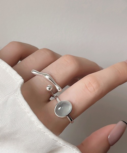 LA VORAGINE（ラ ヴォラジネ）の「デザインリング　2点セット（リング・レディース・シルバー/シルバー系1/シルバー系2・FREE）」の2枚目の写真