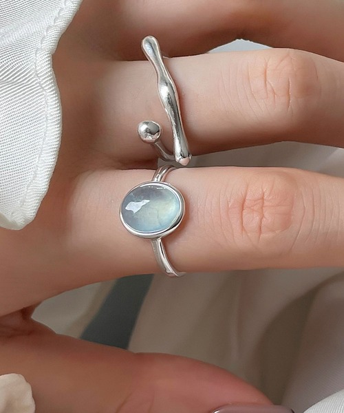 LA VORAGINE（ラ ヴォラジネ）の「デザインリング　2点セット（リング・レディース・シルバー/シルバー系1/シルバー系2・FREE）」の4枚目の写真