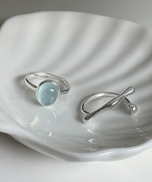 LA VORAGINE（ラ ヴォラジネ）の「デザインリング　2点セット（リング・レディース・シルバー/シルバー系1/シルバー系2・FREE）」の6枚目の写真