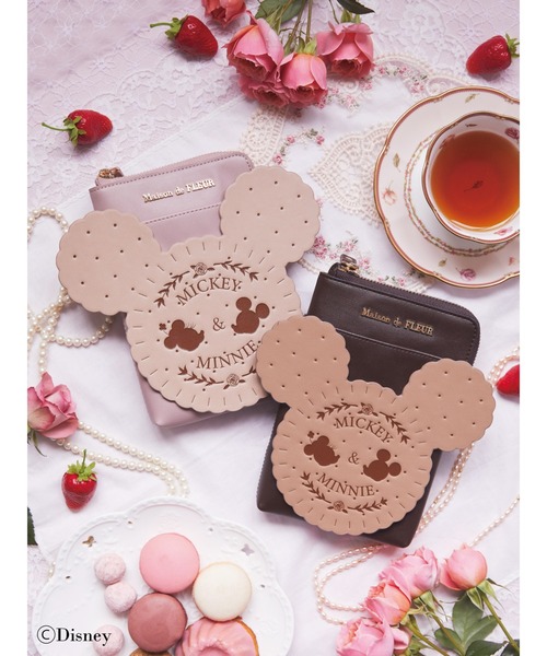 Maison de FLEUR（メゾンドフルール）の「Mickey&Minnie/スマホポシェット（スマホグッズ・レディース・ブラウン/ピンク・FREE）」の4枚目の写真