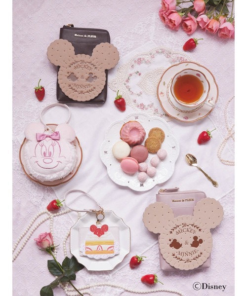 Maison de FLEUR（メゾンドフルール）の「Mickey&Minnie/スマホポシェット（スマホグッズ・レディース・ブラウン/ピンク・FREE）」の11枚目の写真