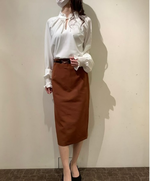 TOKYO SHIRTS(トウキョウシャツ)の「COFREX フリル衿 ラグラン袖 長袖ブラウス(ビジネスシャツ・レディース・ホワイト・M/L)」の9枚目の写真