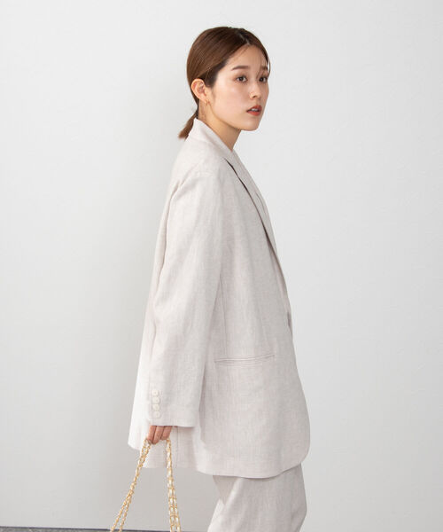 NOLLEY’S(ノーリーズ)の「五明祐子さん着用 ◇【WEB限定】POLY・LINEN マニッシュテーラージャケット(テーラードジャケット・レディース・グレー系その他4/ベージュ・FREE)」の17枚目の写真