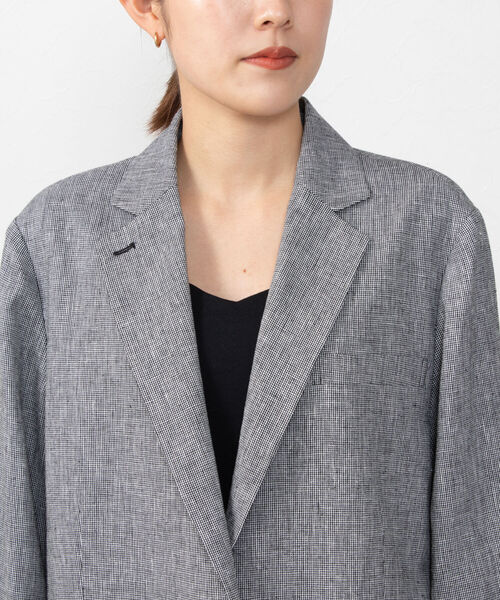 NOLLEY’S(ノーリーズ)の「五明祐子さん着用 ◇【WEB限定】POLY・LINEN マニッシュテーラージャケット(テーラードジャケット・レディース・グレー系その他4/ベージュ・FREE)」の12枚目の写真