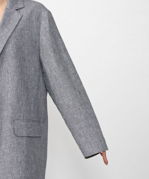NOLLEY’S(ノーリーズ)の「五明祐子さん着用 ◇【WEB限定】POLY・LINEN マニッシュテーラージャケット(テーラードジャケット・レディース・グレー系その他4/ベージュ・FREE)」の11枚目の写真
