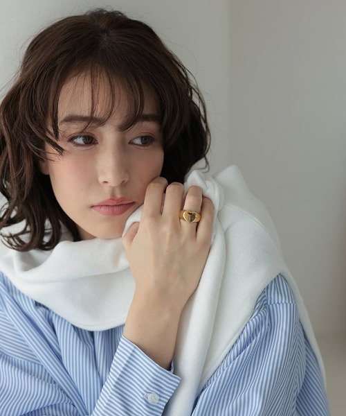 at.(アット)の「【at.】ハートリング(リング・レディース・シルバー/ゴールド・13号/11号)」の7枚目の写真