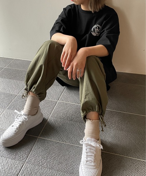 one way(ワンウェイ)の「ビッグロゴTシャツ(Tシャツ/カットソー・レディース・ブラック/ブルー/パープル/ホワイト・FREE)」の13枚目の写真