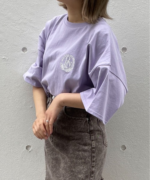 one way(ワンウェイ)の「ビッグロゴTシャツ(Tシャツ/カットソー・レディース・ブラック/ブルー/パープル/ホワイト・FREE)」の12枚目の写真