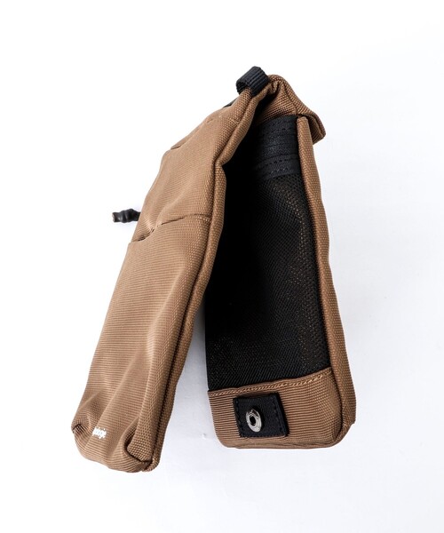 Topologie（トポロジー）の「【Topologie/トポロジー】PHONE SACOCHE【バッグ単体】モバイルショルダー（ショルダーバッグ・メンズ・ブラック/ミント/ブロンズ/ブルー・FREE）」の10枚目の写真