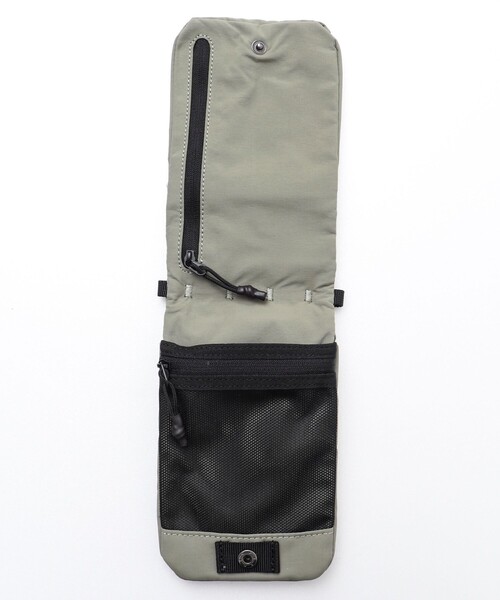 Topologie（トポロジー）の「【Topologie/トポロジー】PHONE SACOCHE【バッグ単体】モバイルショルダー（ショルダーバッグ・メンズ・ブラック/ミント/ブロンズ/ブルー・FREE）」の20枚目の写真