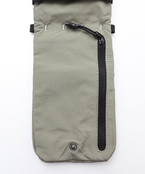 Topologie（トポロジー）の「【Topologie/トポロジー】PHONE SACOCHE【バッグ単体】モバイルショルダー（ショルダーバッグ・メンズ・ブラック/ミント/ブロンズ/ブルー・FREE）」の22枚目の写真