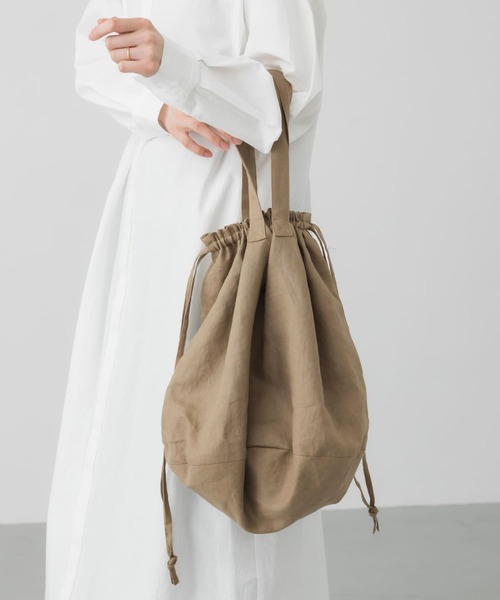 かぐれ（カグレ）の「リネンキンチャクバッグ（ショルダーバッグ・レディース・ベージュ/ブラック/ベージュ系その他・FREE）」の3枚目の写真